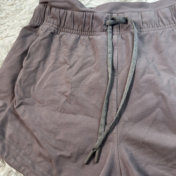 Lululemon Inner Glow Short 3" - Picture 2 of 5